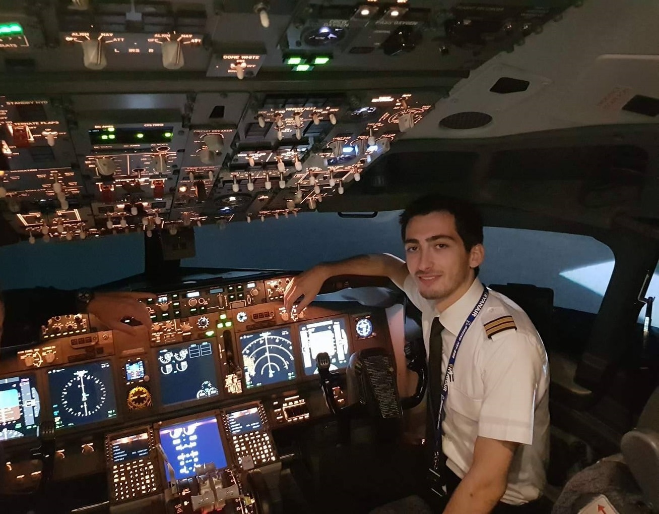 737 Cockpit